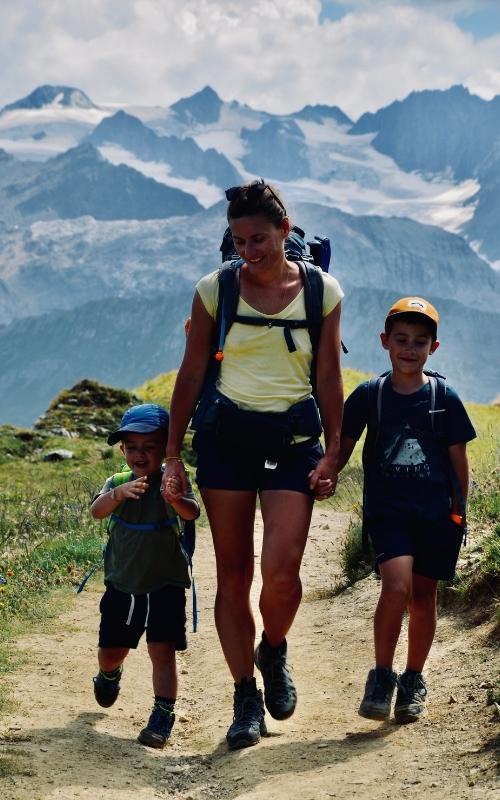 Marie, Louis et Arthur @the_hikers_family