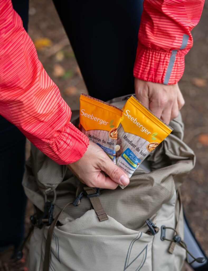 Mélange de noix et fruits secs pour la rando
